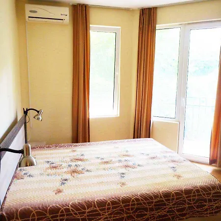 Apartment Dolphin Bay