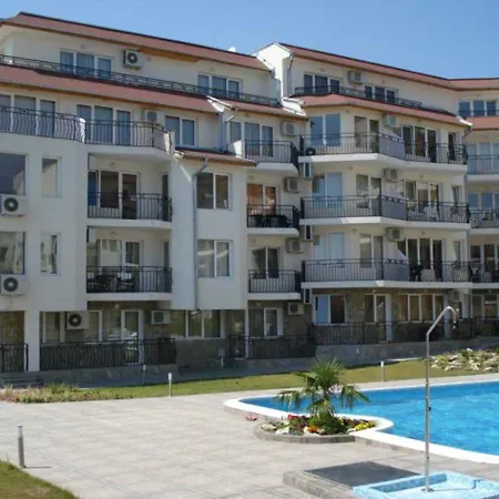 Apartment Dolphin Bay